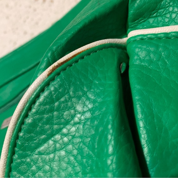 MICHE SHELL REYNA AND JUDITH - Picture 5 of 7